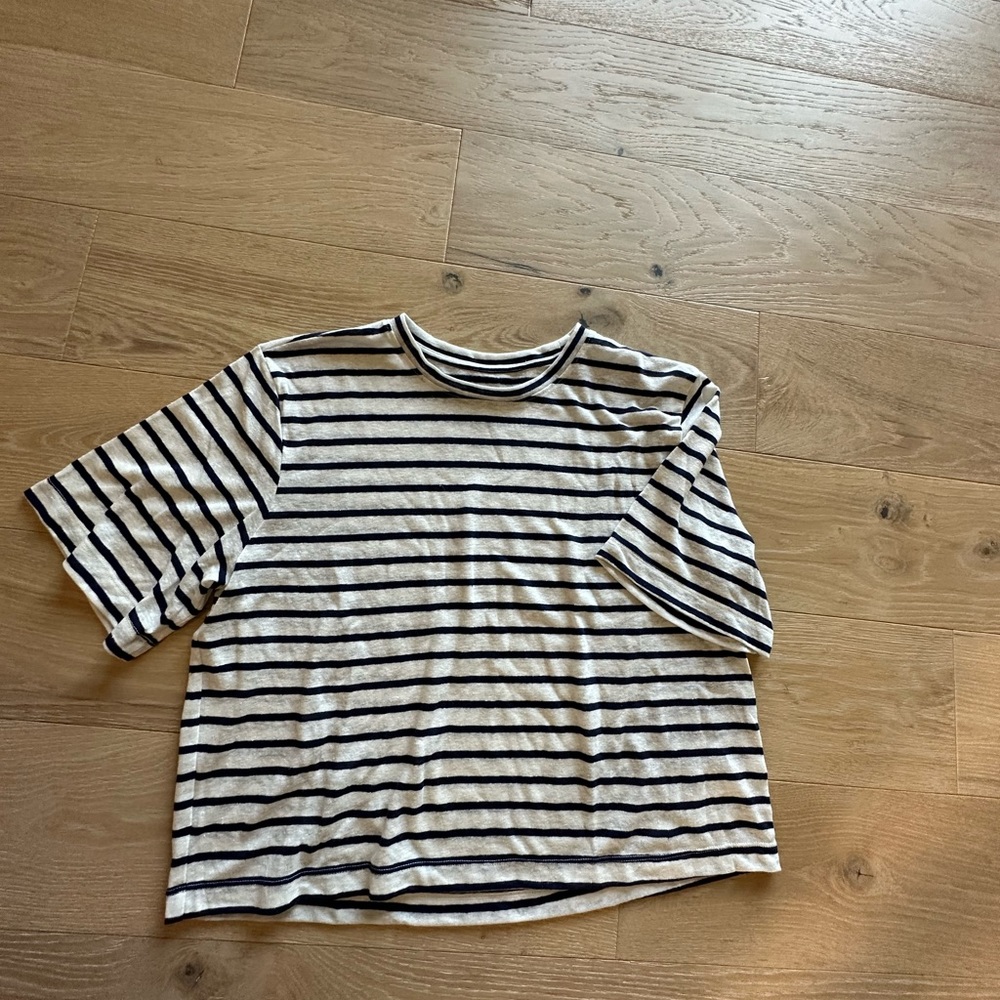 Black and white striped tshirt